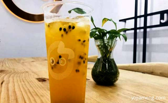 蜜雪冰城和coco哪个好，推荐了解一下？