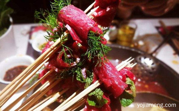 好油，椒子串串火锅，好味道，好料，推荐看！