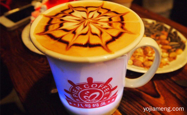 哪个奶茶店火加盟费便宜，可以了解一下？
