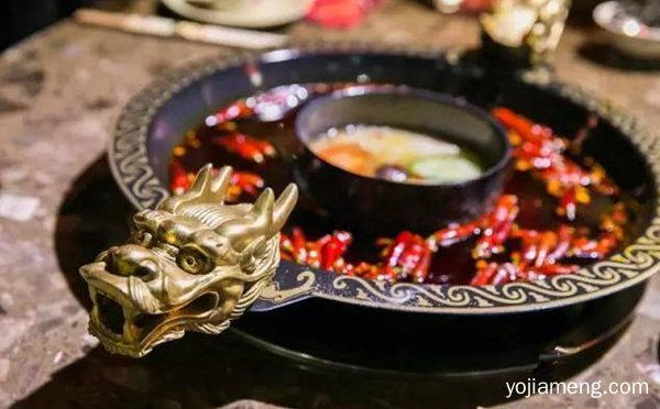 一家走时尚，锅里锅外火锅，精致路线的海鲜自助小火锅，值得了解一下？