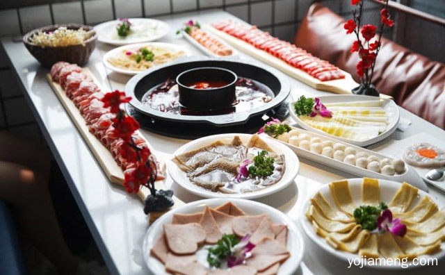 加盟美蛙鱼头火锅店需要从五个方面来选择门面，值得看！