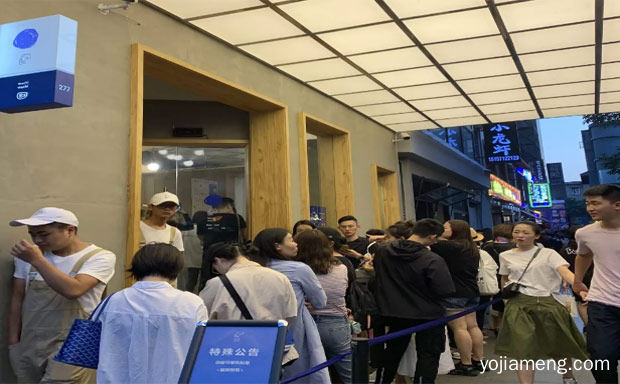 杭州门店为官方直营，周杰伦MV中奶茶店或有大动作，推荐了解！