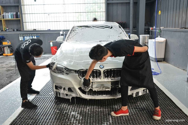 1577962443582851.jpg 汽车2.jpg