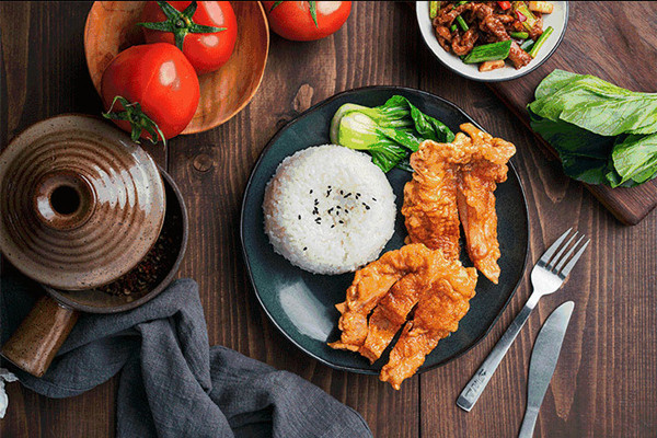 餐饮下半场的势头：向内求力量，向外求共生！