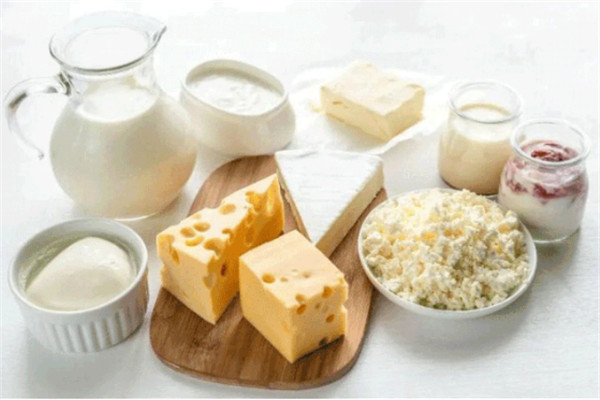 火锅大牌们都在做乳制品创意菜，“火锅+乳品”的风潮来了