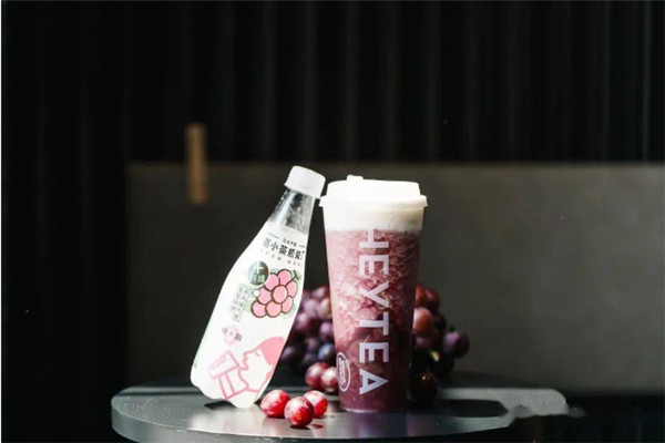 喜茶跨行卖瓶装饮料试水，探索“1+N”模式