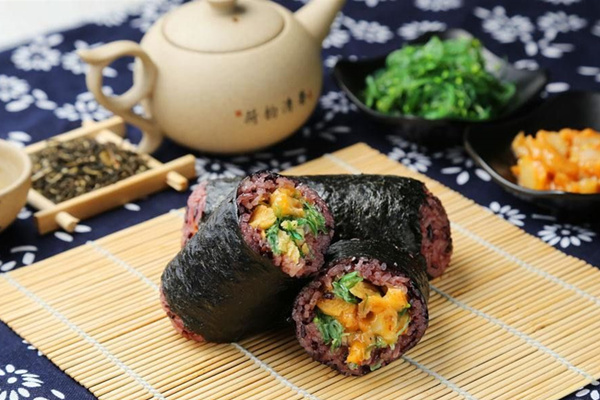 想开一家饭团加盟店该选什么品牌？